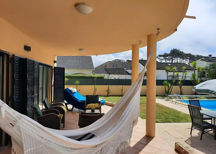 Seabreeze -10 Pax, Piscina, A 100m Casa de Férias