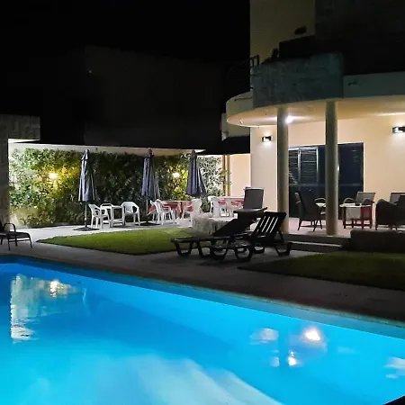 Seabreeze -10 Pax, Piscina, A 100m Casa de Férias *